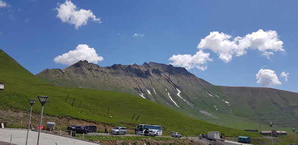 군사 도로 지나 가는 길 @뉴스코리아 박철호 특파원