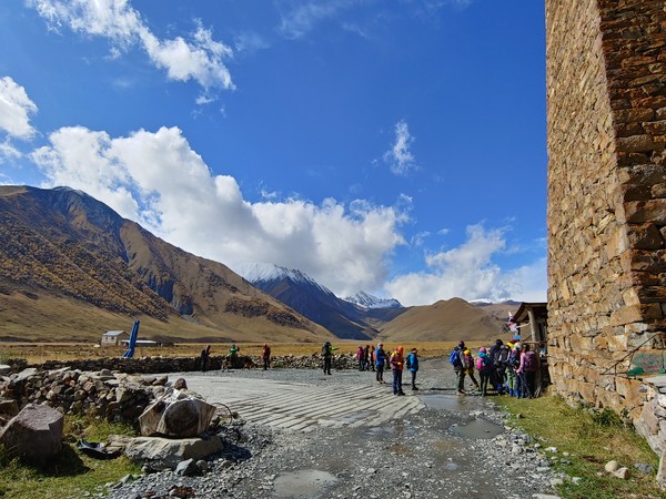 스테판츠민다 인근 투루소 벨리 트래킹 @뉴스코리아 박철호 특파원