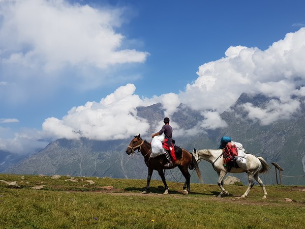 카즈벡 트래킹 @뉴스코리아 박철호 특파원