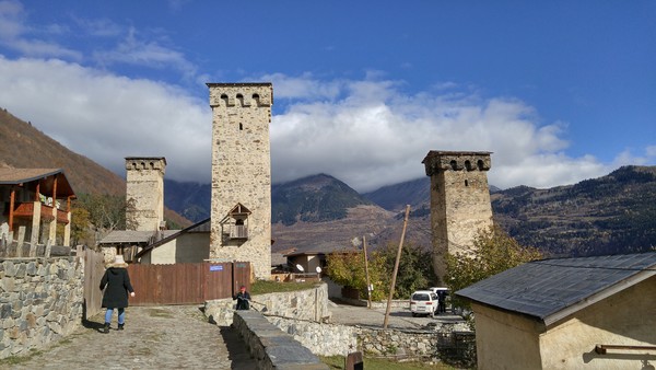유네스코 문화 유산인 탑상형 주택 코쉬키 - 10세기에서 12세기 건립되었으며 높이는 12미터 부터 20미터 까지 있다. @뉴스코리아 박철호 특파원