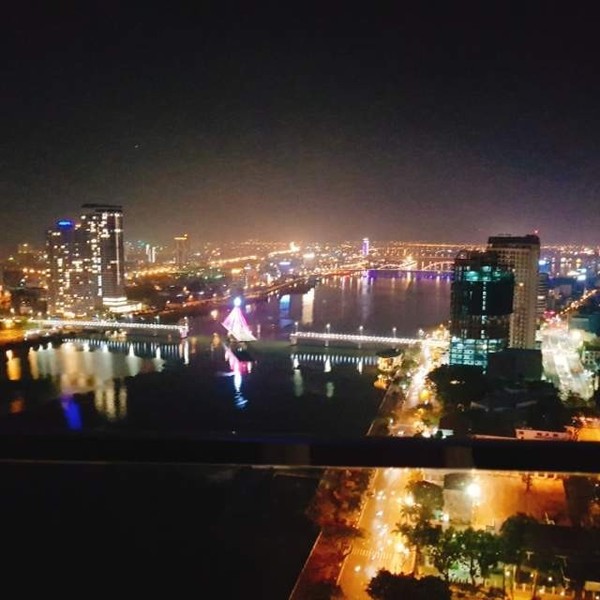 다낭의 한강 야경 @뉴스코리아 김경태 특파원