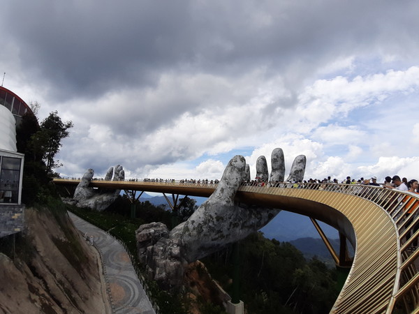 베트남 다낭 바나힐의 골든브릿지 모습 @뉴스코리아 김경태 특파원