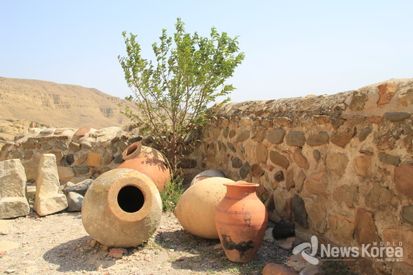 우플리스치케 곳곳에 와인 저장고와 와인 항아리들이 있었다 @뉴스코리아 박철호 특파원