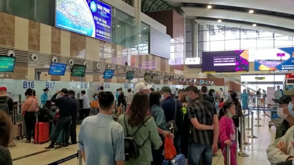 벌써부터 항공권 요금은 인상중@뉴스코리아 김경태 특파원