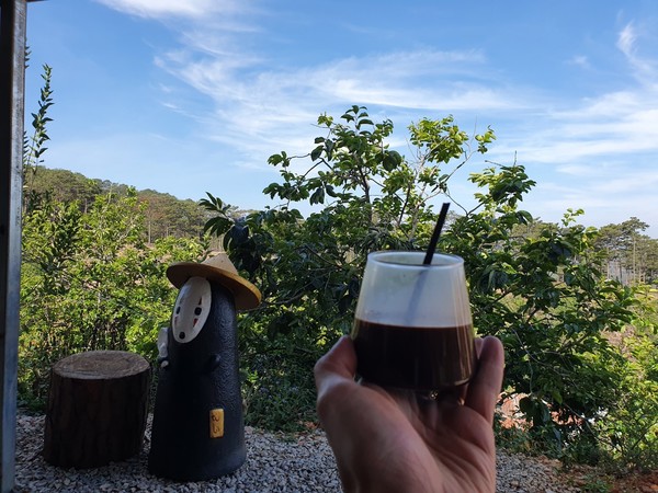 Tu lu tu la 커피 정원서 맛있는 코코넛 한잔 @뉴스코리아 이웅연 특파원