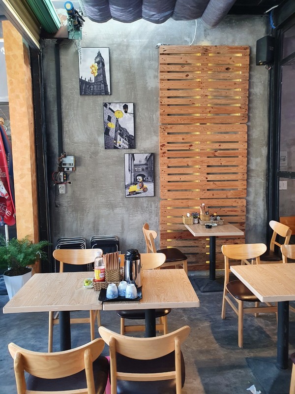 깔끔한 까페형 식당이다. @뉴스코리아 이웅연 특파원