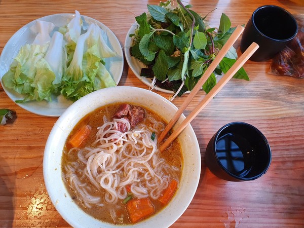 베트남 서부 메콩스타일 쌀국수인 후띠유이다. @뉴스코리아 이웅연 특파원