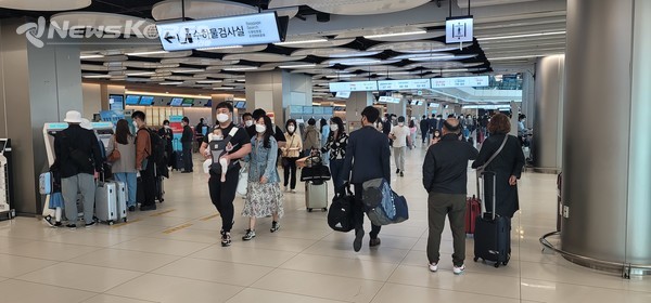 김포공항 오늘 오전 9시30분 @뉴스코리아 박범수 기자