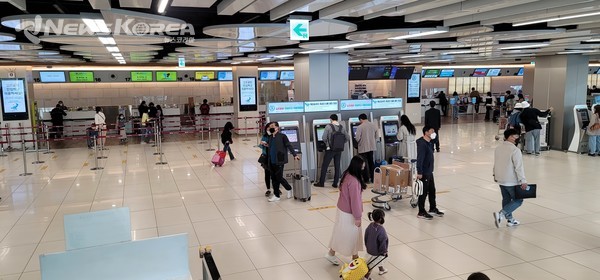 김포공항 오늘 오전 9시30분 @뉴스코리아 박범수 기자