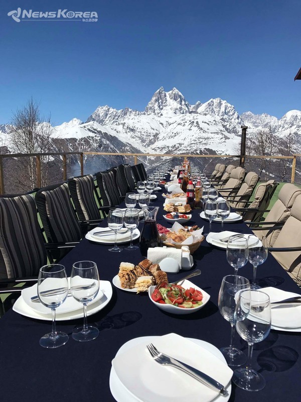 해발 2,000미터에서 즐기는 조지아 만찬 수프라 @뉴스코리아 박철호 특파원