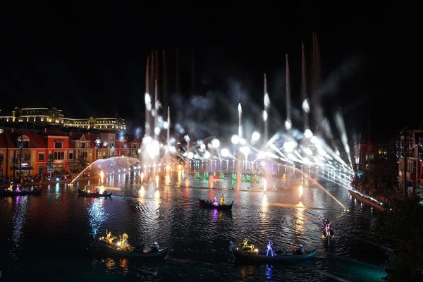 야간 공연과 분수쇼  @ 푸꾸옥 유나이티드 센터 제공