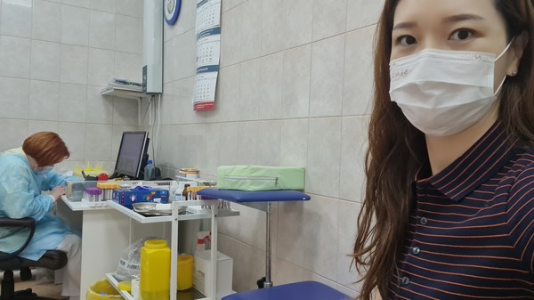   스푸트닉 V 접종 준비 중 @뉴스코리아 안정현 특파원