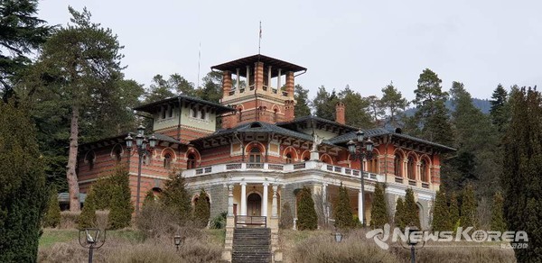 ​​​유럽 최대의 산림 면적을 가지고 있는 보르조미 국립 공원 그리고 러시아 로마노프황제의 여름 별장 @뉴스 코리아 박 철호 특파원​​​​​​​