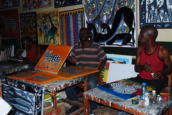 팅가팅가 아들인 다우디(중간) (@갤러리 통큰