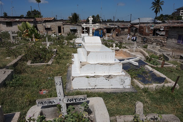 팅가팅가 묘지 @갤러리 통큰