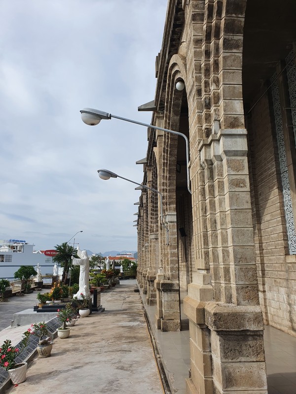 100년이 넘었음에도 성당의 외벽은 단단해 보인다. @뉴스코리아 이웅연 특파원 