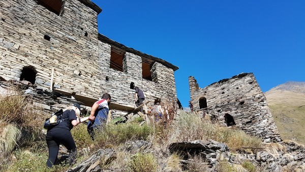 10세기 만들어졌다고 추정되는 해발 1,800미터 위치한 무초 요새 @뉴스코리아 박철호 특파원