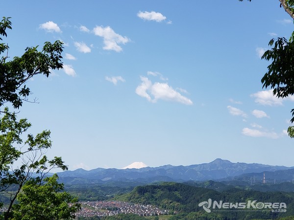 히와다산 중턱에서 보이는 후지산 @뉴스코리아 김양현 특파원