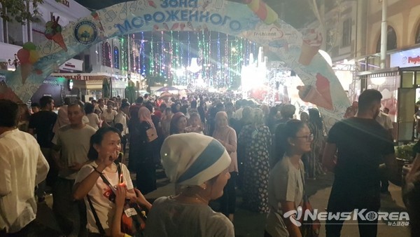 ▲2019년 타슈켄트 아이스크림 축제 @뉴스코리아 신현권 특파원