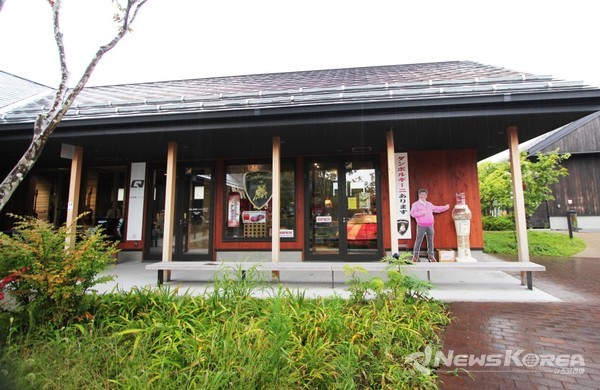 택배상자의 DIY를 판매하는 상점 @뉴스코리아 김양현 특파원