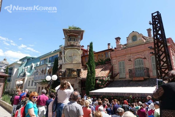 코로나 이전 여행객들로 가득찼던 거리 @뉴스코리아 박철호 특파원
