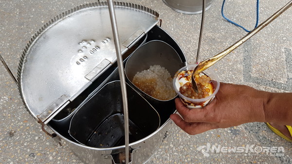 필리핀 대표음식 따호(Taho), 탱글탱글한 알맹이를 넣어 씹는 맛도 즐길 수 있다. @뉴스코리아 이호영 특파원