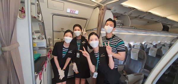 에어서울 이세헌, 한지선, 문현민, 최재광 승무원 @뉴스코리아 문대진 기자