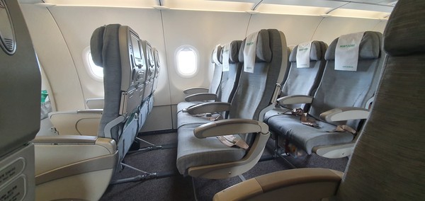 다양한 편의 시설이 갖춰진 에어서울 좌석 @뉴스코리아 문대진 기자