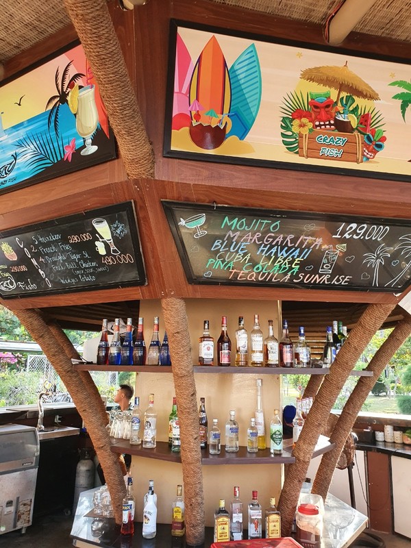 각종 칵테일이 진열되어 있는 오픈 Bar 의 모습 @뉴스코리아 이웅연 특파원 