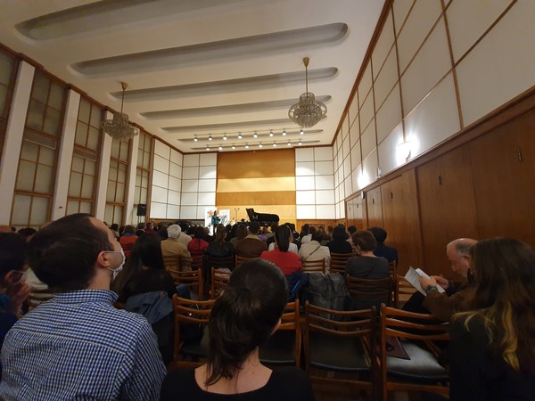 Flight Over The Korean Night 관객들 @뉴스코리아 임성택 특파원