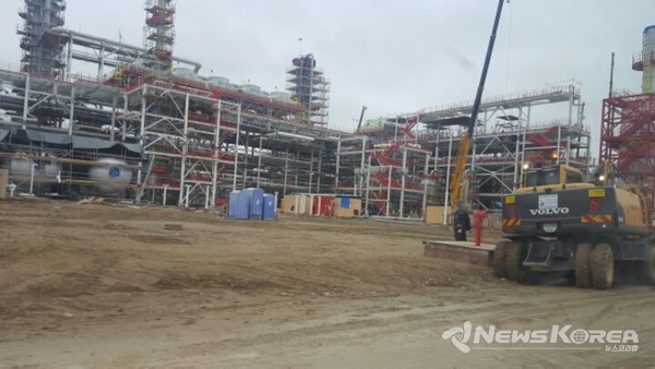 ▲2017년 현대엔지니어링이 공사하는 가스플랜트 부하라  GTL칸팀  현장- @뉴스코리아 신현권 특파원