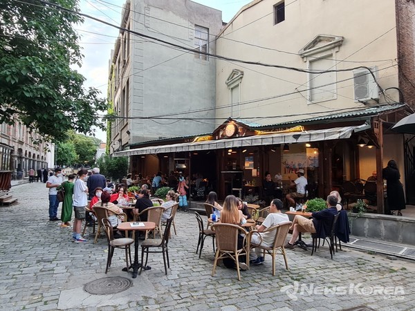 트빌리시 올드 타운에 여행객들로 다시 활기를 찾기 시작했다. @뉴스코리아 박철호 특파원