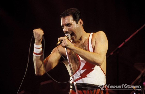 조로아스터교 신자 였던 그룹 "퀸"의 프레드 머큐리 @뉴스코리아 박철호 특파원