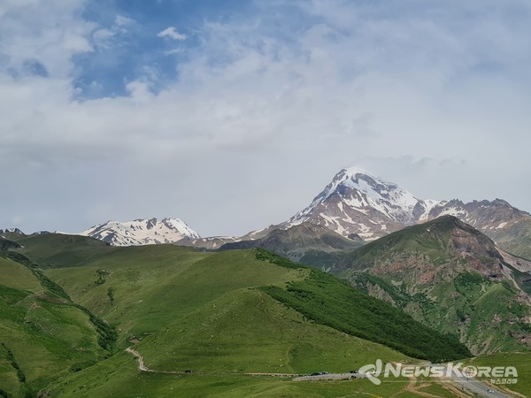 해발 5,047미터 마운틴 카즈벡(카즈베기) @뉴스코리아 박철호 특파원