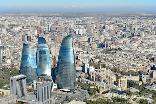 아제르바이잔의 수도 바쿠와 불꽃 타워 @ 뉴스 코리아 박 철호 특파원