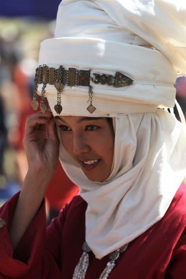 ▲사진 : 키르기스스탄 전통의상을 입은 여인  @뉴스코리아 맘라리예바 아이다 통신원