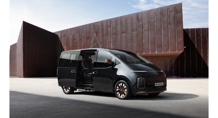 ▲ 사진 : 다목적차량(MPV) 택시 모델, ‘스타리아 라운지 모빌리티’ (현대차 제공)