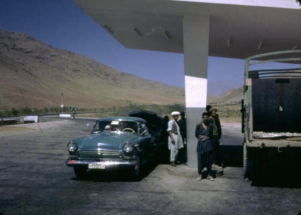  카불 주유소.1960년 @Bill Podlich