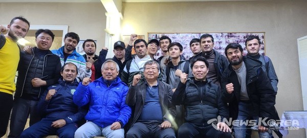 ▲뒷풀이후 기념사진- @뉴스코리아 신현권 특파원