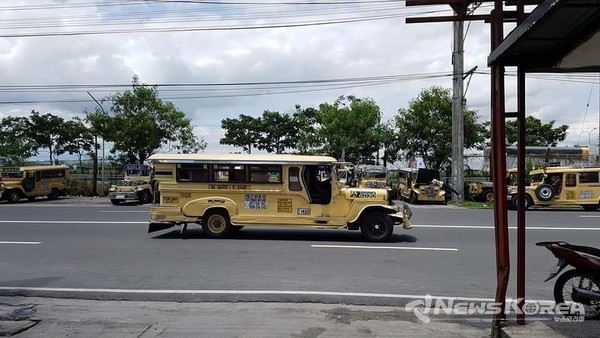 필리핀의 지프니 등 대중교통의 수용능력이 70%지 확대된다. @뉴스코리아 이호영 특파원