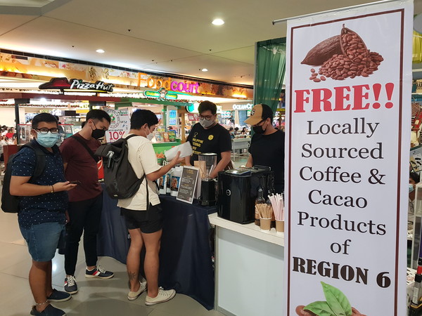 일로일로 로부스타 커피와 카카오