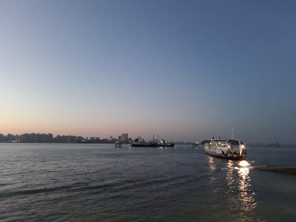 월미도에서 보이는 바다 풍경 @뉴스코리아 임수현 대학생 기자