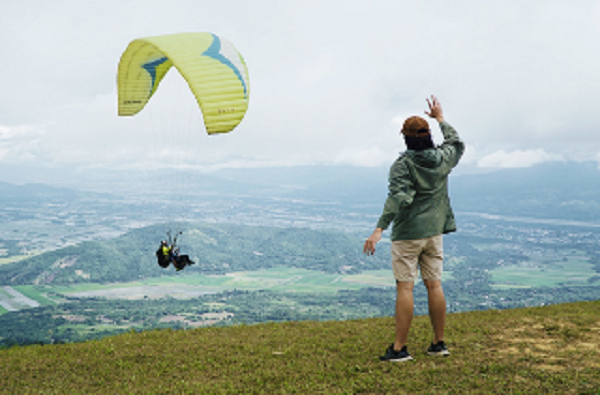 누에바 비즈캬야에서 즐기는 패러세일링 체험