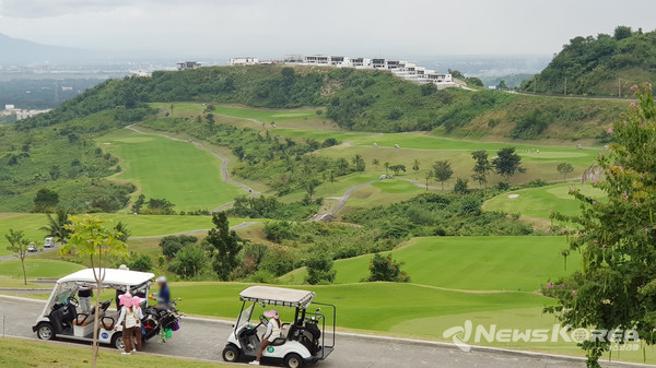 필리핀 클락의 골프장에는 골프 관광객들의 수요가 회복되고 있다. @뉴스코리아