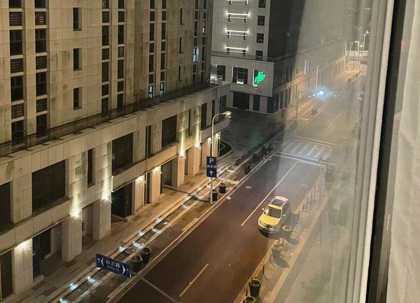 4월 12일 전면봉쇄로 조용한 상하이시 거리. @뉴스코리아 배지호 특파원