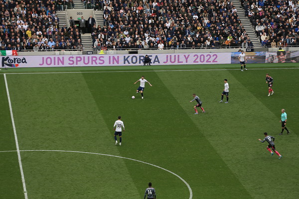 토트넘구단 연계 한국관광홍보 사진