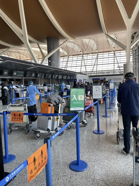 한국으로 귀국하는 유학생들과 교민들 @뉴스코리아 배지호 특파원