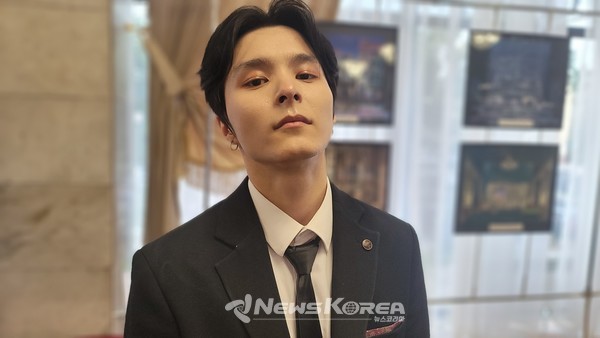 에볼루션의 팀리더 LEVI(리와이) @뉴스코리아 최신 특파원