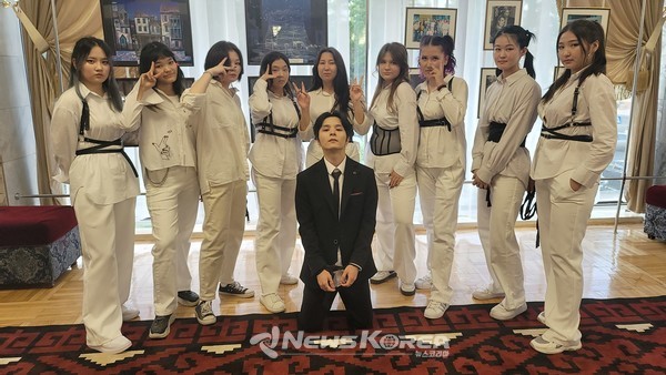 에볼루션  @뉴스코리아 최신 특파원