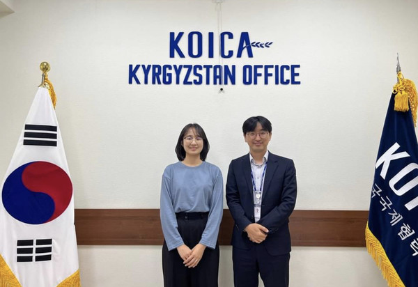 자원 봉사자 최홍실씨 @뉴스코리아 Mamralieve Aida 통신원